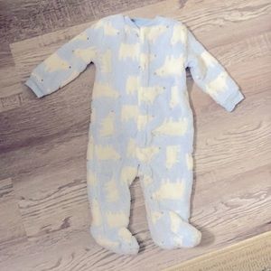 Soft & snuggly baby pjs! Footed pajamas size 3-6 months. Never used.Snap closure